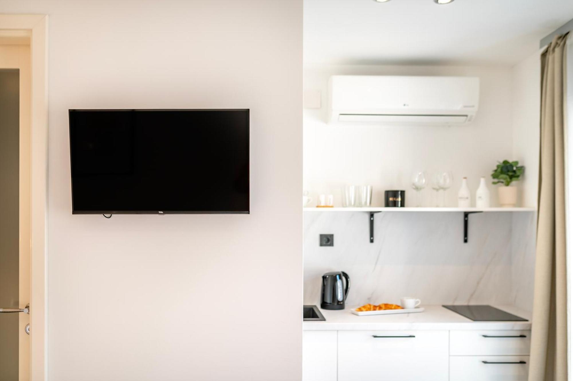 City Break Studio Apartments シベニク エクステリア 写真